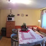 Domcek Pri Medokysi *