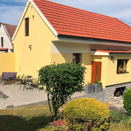 Domcek Pri Medokysi Holiday home